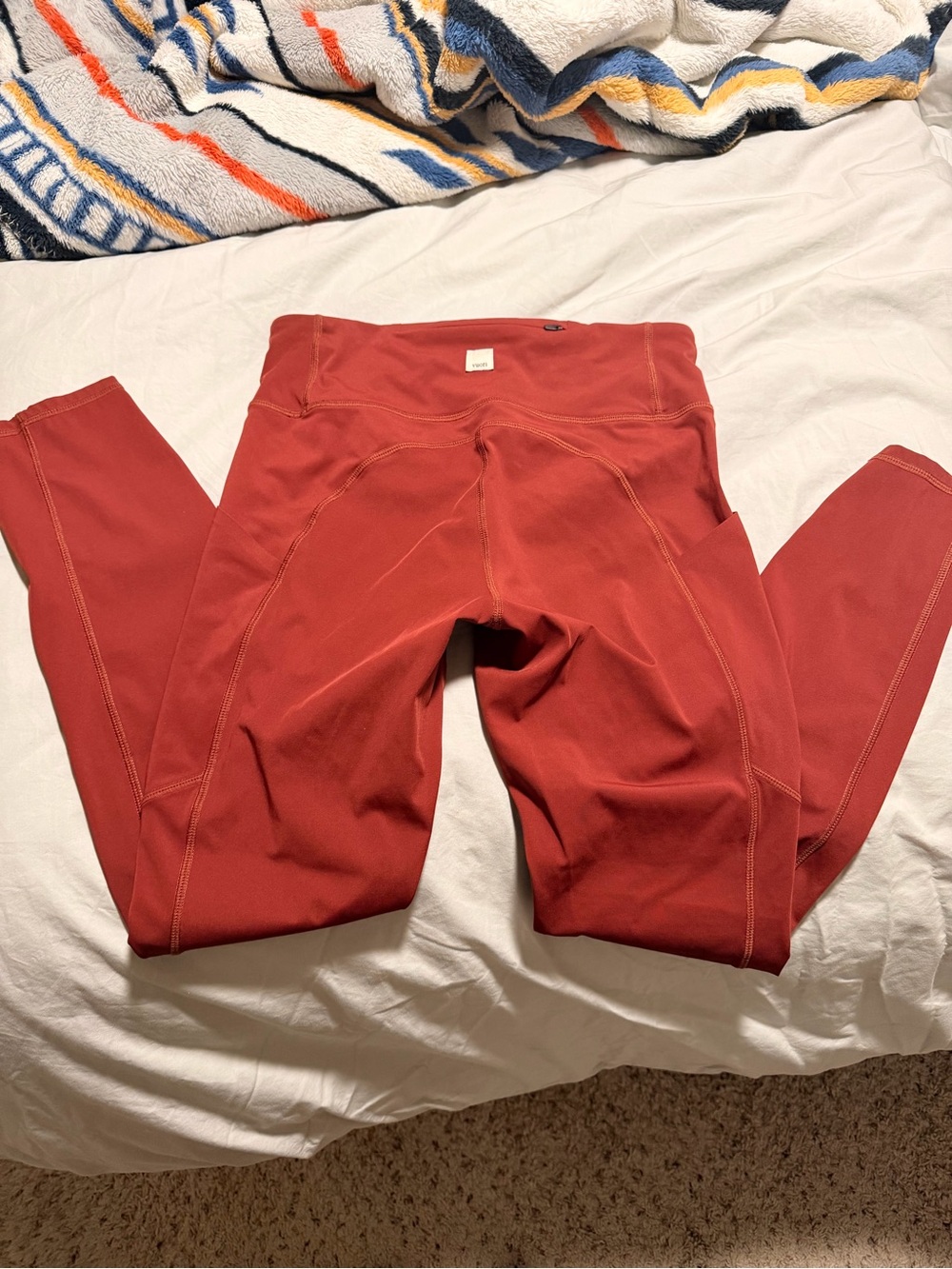 Vuori Small Performance Leggings - Color Rust